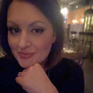 Meet your Posher, Caroline